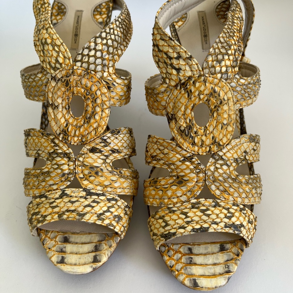 Max Studio platform/heeled shoes